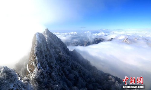 Beautiful snow scenery in Laojun Mountain, one of the most popular tourist destinations in Luoyang City, central China's Henan Province on Jan. 7, 2017. Source: Chinanews