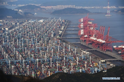 Photo taken on Feb. 16, 2017 shows the container terminal at Zhoushan Port in Ningbo, east China's Zhejiang Province. The container throughput of Zhoushan Port in 2016 has reached 21.56 million TEU (twenty-foot equivalent unit), up 4.5 percent year-on-year. (Xinhua/Huang Zongzhi)