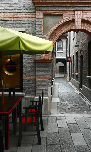 After Shanghai developed and became a haunt for Western traders and adventurers, coffee houses sprang up throughout the city. Photo: CFP