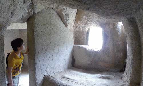 arge rooms fill the caves. Photo: CFP