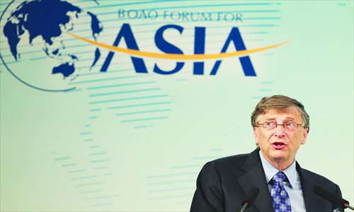 Bill Gates, co-chair and trustee of the Bill and Melinda Gates Foundation, speaks at the sub-forum entitled “Investment for the Poor” during the 2013 Boao Forum for Asia in Hainan Province Saturday. Gates noted that the foundation is aiming at developing strategies to help the poor around the world under close cooperation and strong support with China. Photo: IC
