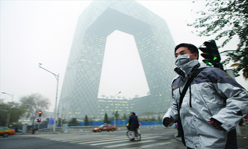 Runners in Beijing often face unhealthy air quality. 