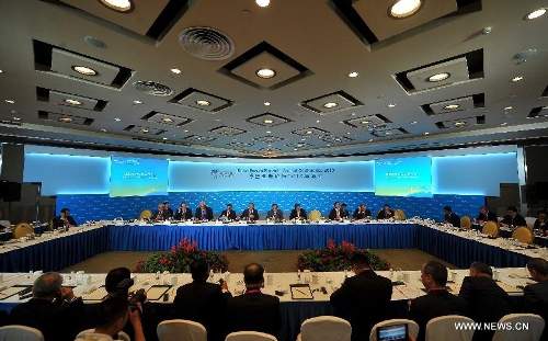 The Boao Forum for Asia (BFA) General Meeting of Members is held in Boao, south China's Hainan Province, April 5, 2013. (Xinhua/Guo Cheng)