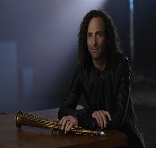 Kenneth Gorelick, aka Kenny G, will perform at Shanghai Oriental Art Center during the Mid-Autumn Festival. Photos: Courtesy of Ji Cheng