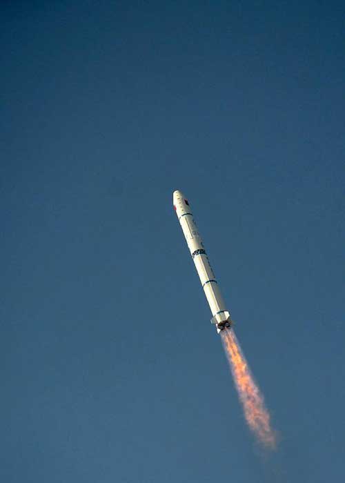 The Long March 2C carrier rocket carrying two satellites blasts off from the launch pad at the Taiyuan Satellite Launch Center in Taiyuan, capital of north China's Shanxi Province, Oct. 14, 2012. Satellite A and Satellite B, which form Shijian (practice)-9 satellites, successfully entered preset orbits on Sunday morning. Photo: Xinhua