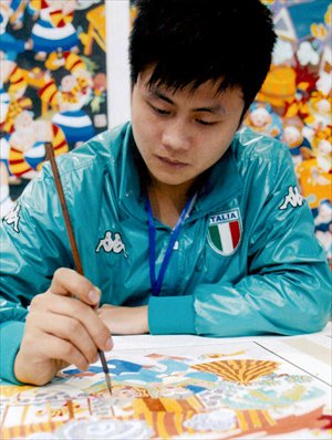 Xu Yuan working on a painting Photos: Courtesy of Xu Yuan