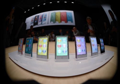 The new iPod nano is displayed during an Apple special event in San Francisco, the United States, September 12, 2012. Apple on Wednesday unveiled iPhone 5, its latest generation of smartphone that features bigger display and support for faster LTE wireless network. Photo: Xinhua