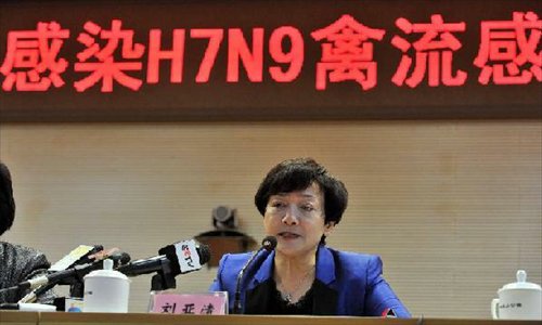 Liu Yaqing, deputy director of Beijing Municipal Bureau of Agriculture, speaks during a press conference in Beijing, capital of China, April 13, 2013. A seven-year-old girl in Beijing was infected with the H7N9 strain of bird flu, the first such case in the Chinese capital, local health authorities said Saturday. Photo: Xinhua
