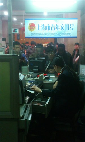 Inside a ticket office at the Shanghai Railway Station Photo: Wang Zhefeng/GT