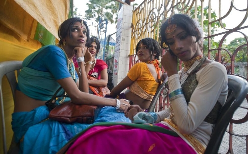  Indian transgenders wait for their turn for a dance performance in Calcutta, capital of eastern Indian state West Bengal, April 30, 2013. Several transgender and sex worker associations participated in an awareness program to encourage their acceptance in society. (Xinhua/ Tumpa Mondal)  