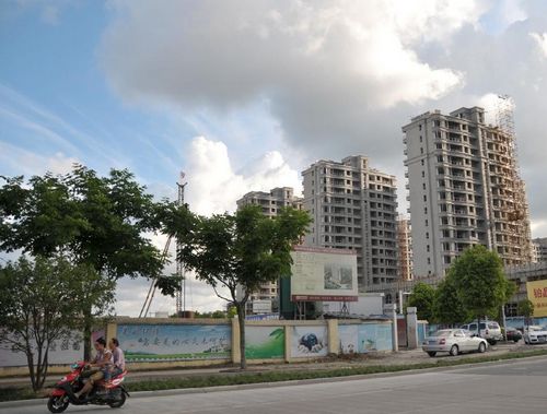Photo taken on July 30, 2012 shows the thick clouds over the sky before the typhoon Saola arrives in Taizhou, East China's Zhejiang Province. Tropical storm Saola has turned into a typhoon on Monday and is approaching China's southeast coastal area. Photo: Xinhua