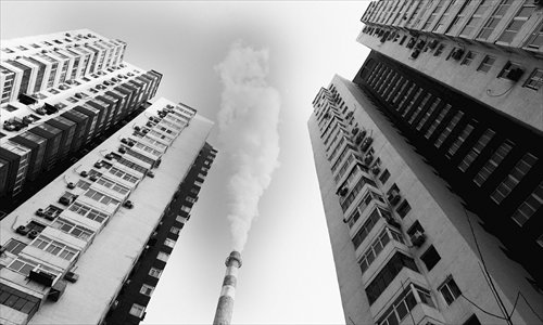 Experts say China's economic growth should no longer come at the expense of the environment. Photo: IC