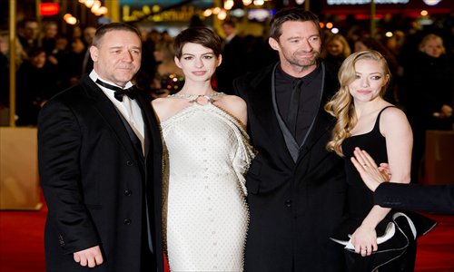 From Left: Russell Crowe, Anne Hathaway, Hugh Jackman, and Amanda Seyfried Photo:IC