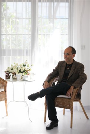 Gerald Markowitz gives a speech in Shanghai. Photo: Cai Xianmin/GT