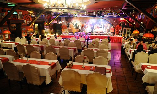 The Elephant restaurant in Yabao Lu offers a decor that is instantly familiar to many of its Russian customers. Photo: Li Hao/GT
