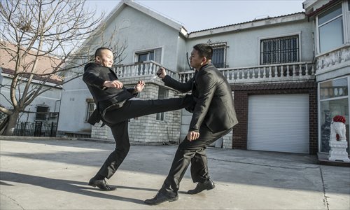 Shi Xingfeng demonstrates how to disarm an attacker with speed and power.Photo: Li Hao/GT