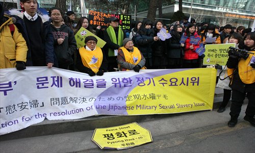 People gather for the Wednesday Rally in Seoul, South Korea on February 5. Photo: Park Gayoung/GT