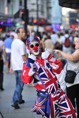 The photos show corner views of London streets and shopping malls during the 2012 Olympic Games. Photo: CFP