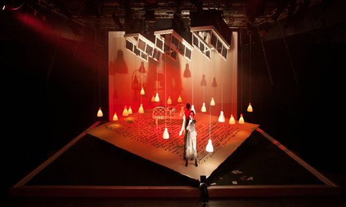 Stage photos of Beauvoir and Sartre. Photos: Courtesy of Shanghai Dramatic Arts Centre