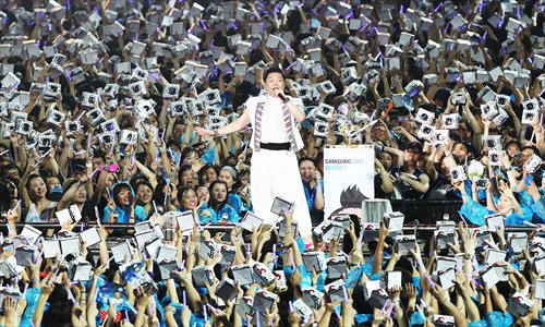 Youtube sensation Psy Photo:CFP