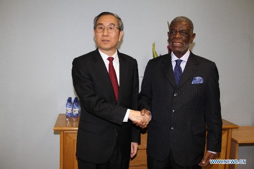 Speaker of the Namibian National Assembly Theo-Ben Gurirab (R) meets with Ma Biao, vice-chairman of the National Committee of the Chinese People's Political Consultative Conference (CPPCC), in Windhoek, Namibia, June 3, 2013. (Xinhua/Gao Lei) 