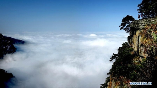  Photo taken on Feb. 22, 2013 shows scenery of the Lushan Mountain in Jiujiang, east China's Jiangxi Province. (Xinhua/Qin Yongyan)  