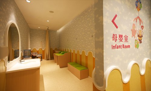 Shanghai Takashimaya provides attentive service with a nursing room, dressing rooms and a grocery store. Photos: Courtesy of Shanghai Takashimaya