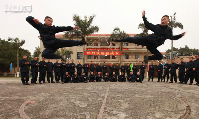 The photo shows the life of 30 Wushu masters in barrack as the newly-recruited members of the Marine Corps under the Navy of the Chinese People's Liberation Army (PLA). Photo: navy.81.cn