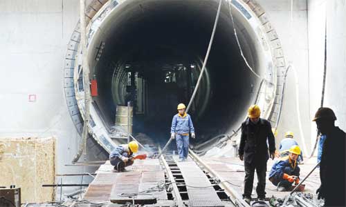 Workers are seen at a subway construction site in Zhengzhou, Henan Province. China's subway networks are set to enter a period of rapid expansion, with around 2 trillion yuan ($319.8 billion) being poured into constructing or expanding subways in 34 cities in the next half decade. Photo: CFP