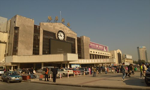 People walk in front of Harbin railway station, where Korean activist Ahn Jung-geun shot former Japanese politician Hirobumi Ito on October 26, 1909. Photo: CFP