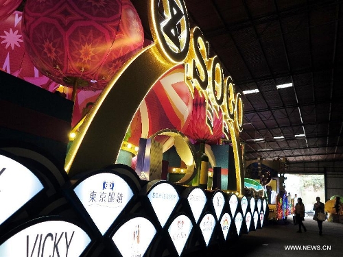 A float of the Sogo department store which will attend the 2013 Cathay Pacific International Chinese New Year Night Parade is displayed at a press preview in south China's Hong Kong, Feb. 4, 2013. The 2013 Cathay Pacific International Chinese New Year Night Parade will take place in Hong Kong on Feb. 10. (Xinhua/Li Ying)&nbsp; 