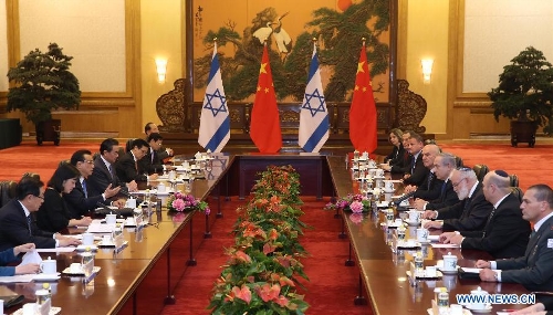 Chinese Premier Li Keqiang (3rd L) holds talks with Israeli Prime Minister Benjamin Netanyahu (4th R) at the Great Hall of the People in Beijing, capital of China, May 8, 2013. (Xinhua/Pang Xinglei)