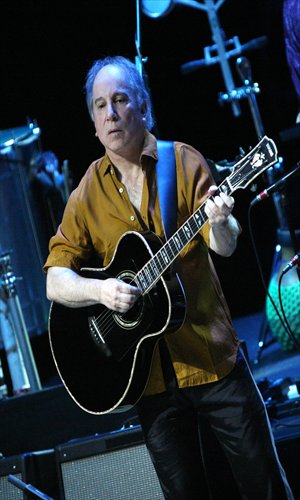 Singer/songwriter Paul Simson