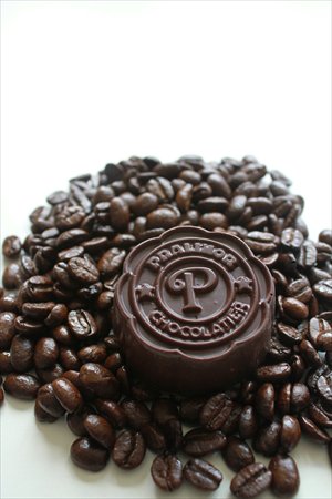 A chocolate mooncake from local chocolatier Pralinor Photos: Courtesy of Pralinor