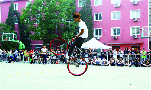 4. A young man shows off his skills.


