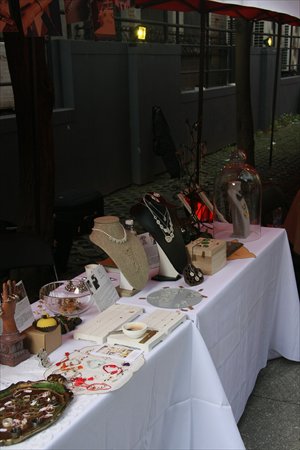 Pop-up markets sell everything from retro clothing to eco bags and handmade jewelry. Photos: Courtesy of The Flea Market