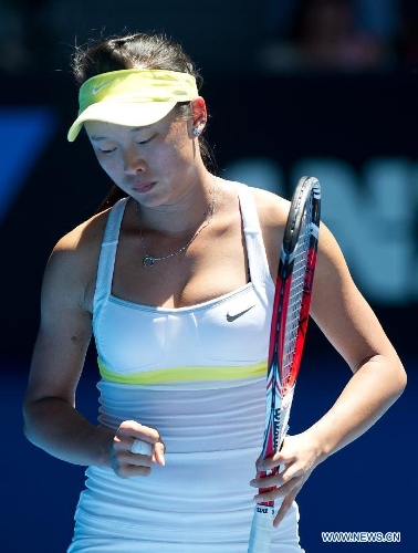 Chang Kai-chen of Chinese Taipei attends her first round women's singles match against Samantha Stosur of Australia on the first day of 2013 Australian Open tennis tournament in Melbourne, Australia, Jan. 14, 2013. Chang Kai-chen lost 0-2. (Xinhua/Bai Xue) 