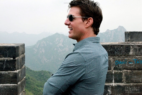 &nbsp;Tom Cruise visited the&nbsp;Great Wall in Beijing on May 9, 2013. The Hollywood actor&nbsp;is here forhis new movie 