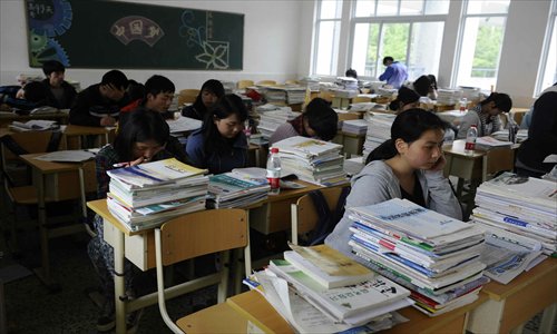 Senior students from the Hainan Middle School in Baoxing county, Ya'an, Sichuan Province, resumed their studies from April 24. Photo: Li Hao/GT