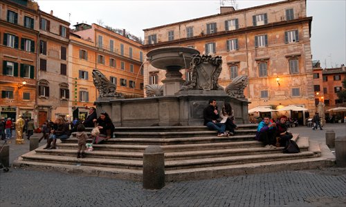 Piazza Santa Maria in Trastevere Photo: Angela Corrias