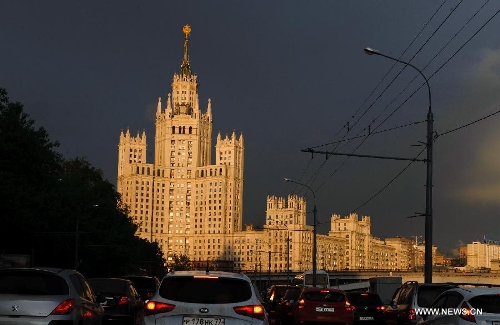 Photo taken on May 22, 2013 shows a view of Moscow city after a heavy rain in late afternoon. (Xinhua/Jiang Kehong)