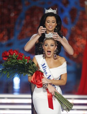 Miss America 2013 Mallory Hytes Hagan receives her crown. Photo: IC