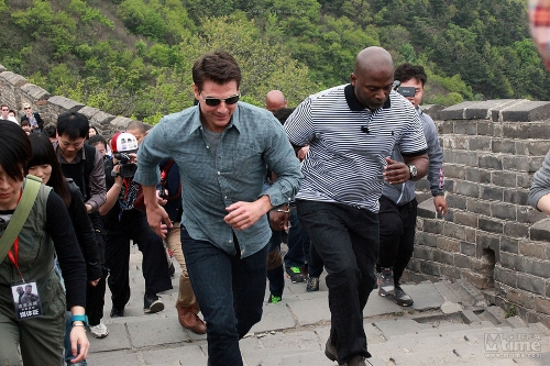 Tom Cruise visited the&nbsp;Great Wall in Beijing on May 9, 2013. The Hollywood actor&nbsp;is here forhis new movie 