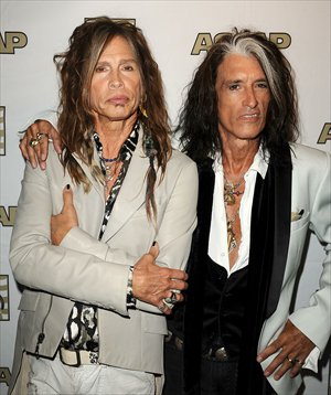 Steven Tyler (left) and Joe Perry of Aerosmith Photo: CFP