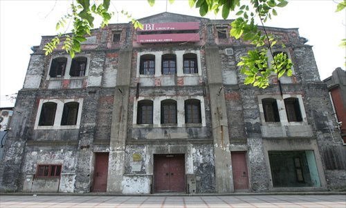 The warehouses-turned business premises on Nansuzhou Road