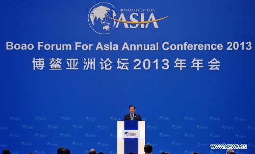 Brunei's Sultan Hassanal Bolkiah delivers a speech at the opening ceremony of the 2013 Boao Forum for Asia (BFA) Annual Conference 2013 in Boao, south China's Hainan Province, April 7, 2013. (Xinhua/Zhao Yingquan)