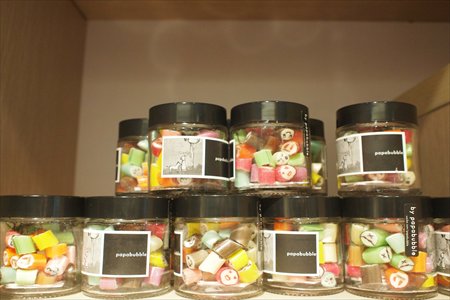 Colorful candies on display at Papabubble Photo: Liu Sheng/GT