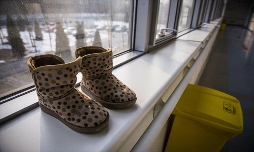 The shoes of the 7-year-old girl who was molested. Photo: Li Hao/GT