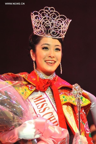 Leah Li wins the Miss Chinatown U.S.A. Pageant 2013 in San Francisco, the United States, Feb. 16, 2013. The Miss Chinatown U.S.A. Pageant 2013 closed on Feb. 16. (Xinhua/Liu Yilin)
