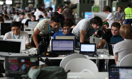 Internet companies and software engineers from 66 countries and regions exchange ideas at an Internet information seminar. Photo: CFP